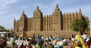 Terroranschläge erschüttern Mali: Mindestens 64 Tote (Foto: AdobeStock - Regis Doucet 5805969)